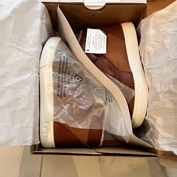 UGG Australia Rennon II - Picture 6 of 7